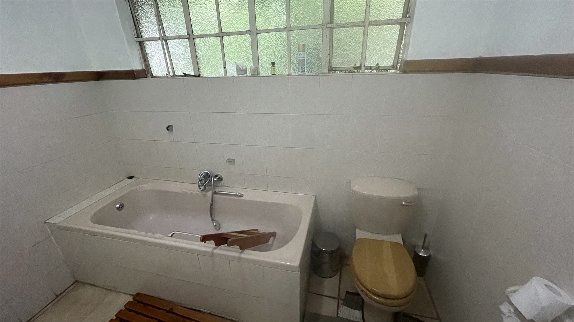 Bathroom before renovation